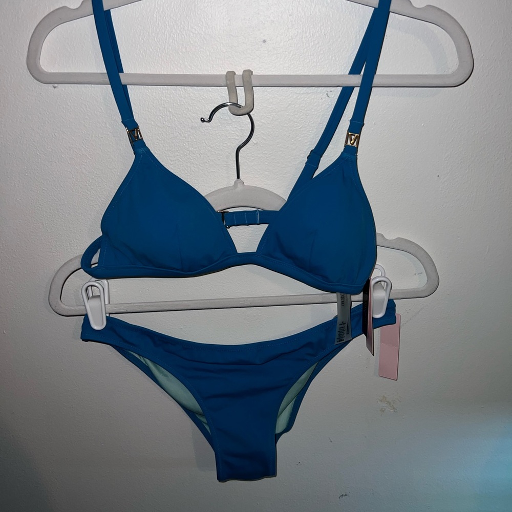 VS blue bikini